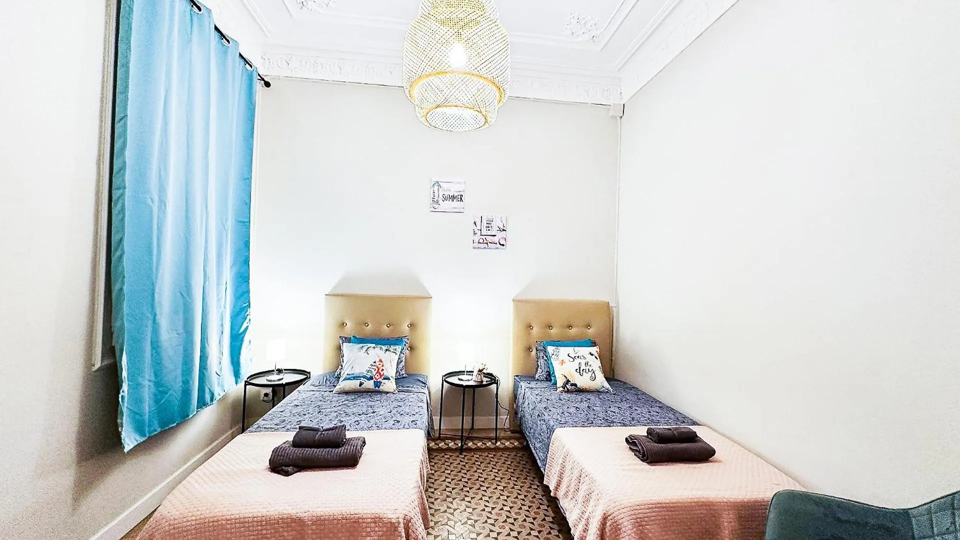 Barcelona Rooms - Roger De Lluria Hostel