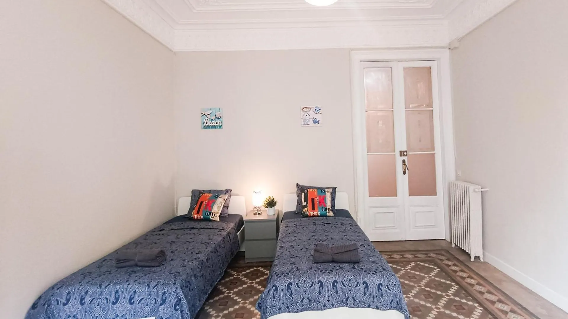 Barcelona Rooms - Roger De Lluria
