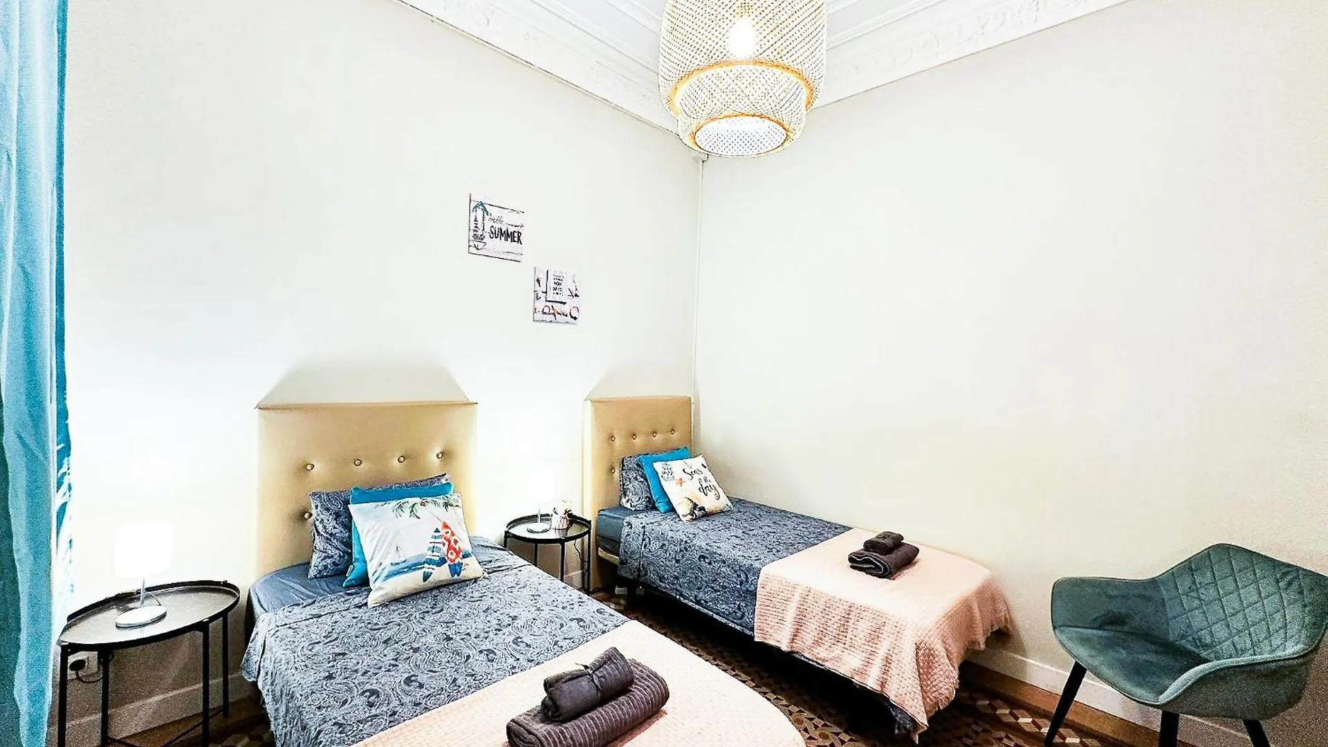 Hostel Barcelona Rooms - Roger De Lluria Spain
