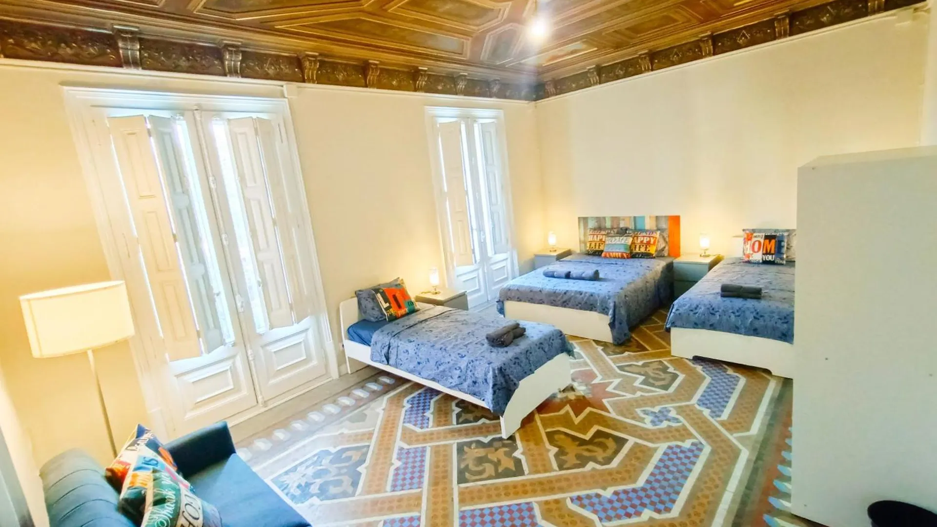 Hostel Barcelona Rooms - Roger De Lluria