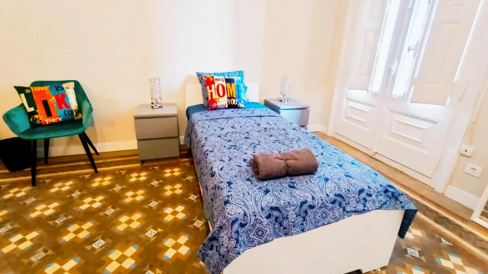 Barcelona Rooms - Roger De Lluria Hostel